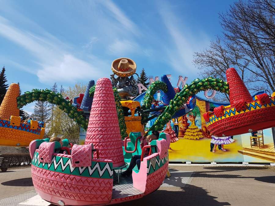 The First Rides are Launched in the "Divo-Ostrov" Amusement Park