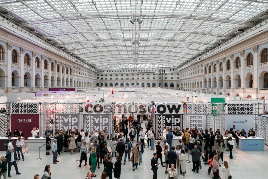 Cosmoscow Contemporary Art Fair will be held in Moscow on September 10 - September 12, 2021
